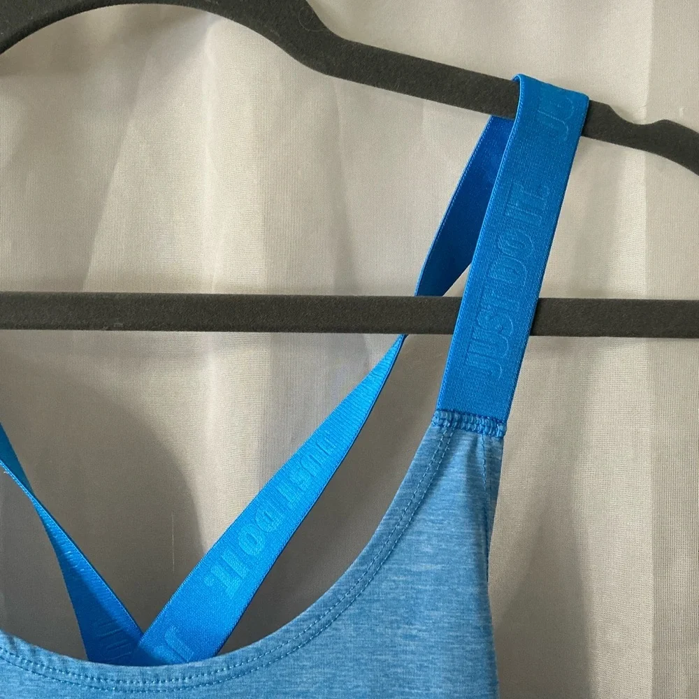 Nike Women's Blue Tank Top size small